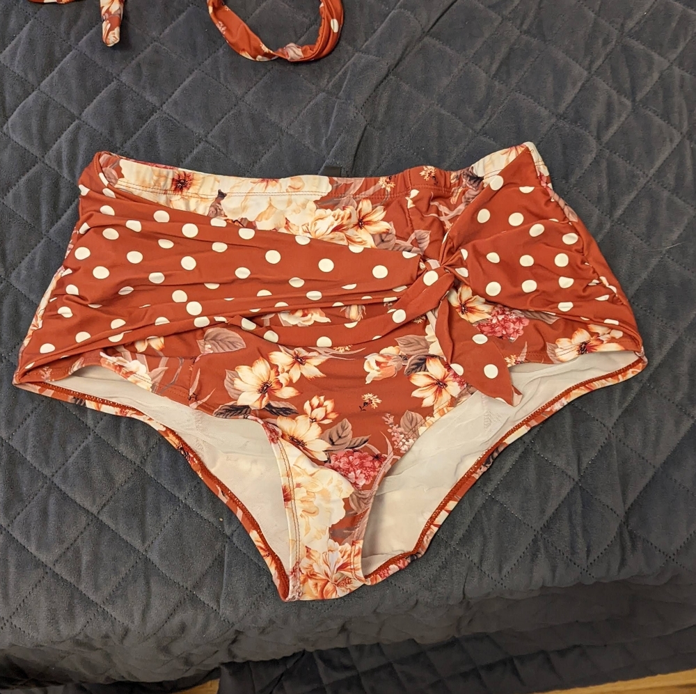 Torrid Dusty Red Floral Polkadot Bikini Bottom